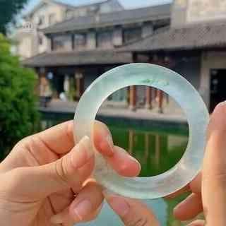 道家玉代表什么：探索道家文化中的玉器象征与寓意