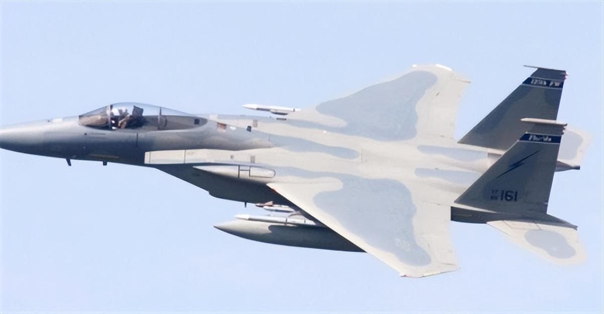 五代机爬升高度排名：F-22高2万米，苏-57最高1.9万米，歼-20多少？