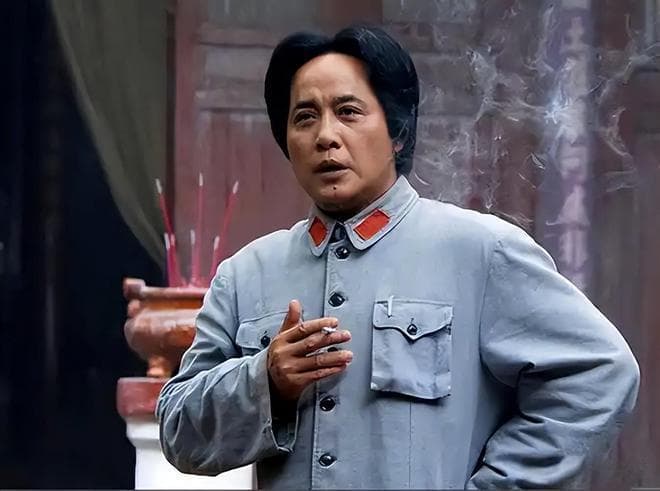 唐国强再演毛主席：从《长征》到《浴血荣光》的28年演艺之路