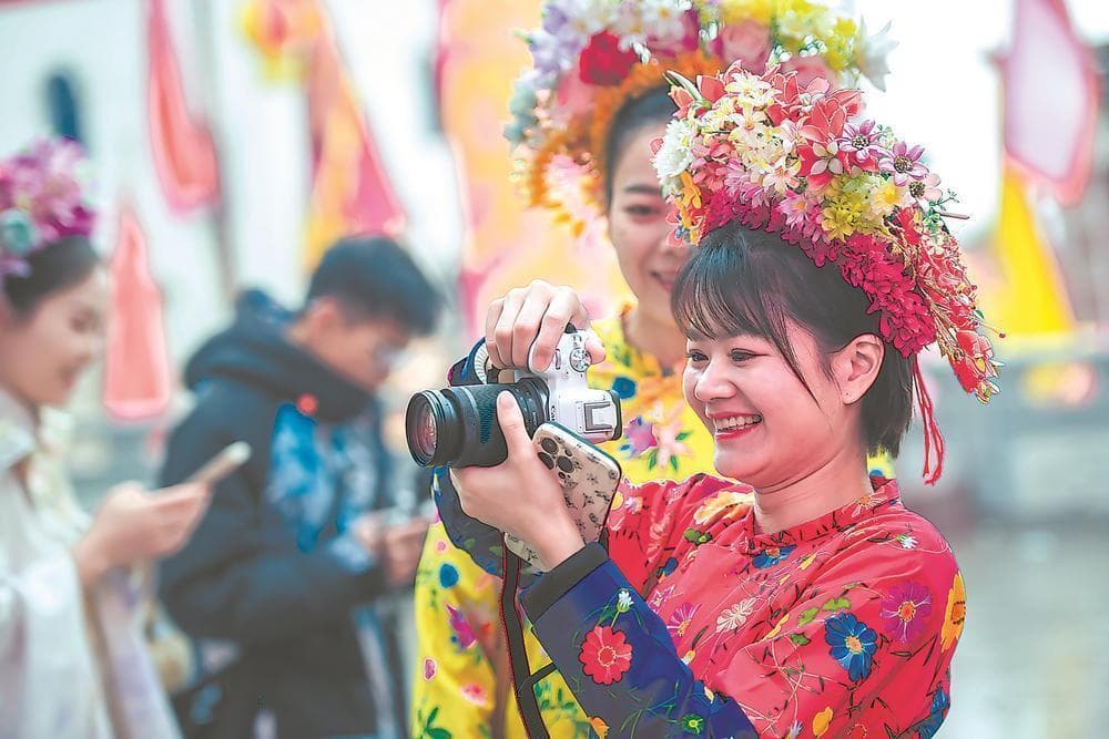 泉州非遗之旅：簪花围、南音和古厝探秘