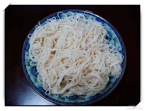 米粉的主要成分是糖类吗？米粉的成分有哪些？