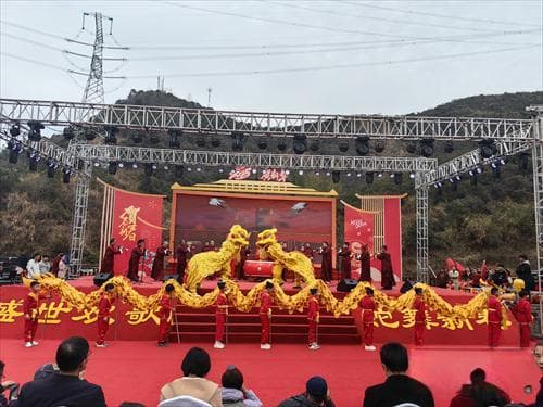 新春走基层丨传递乡土记忆， 江西“村晚”好戏连台