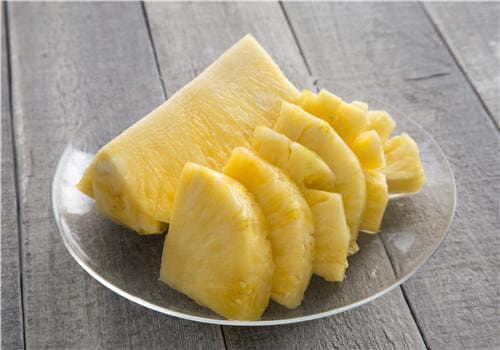 凤梨切开后怎么保存？5种实用保存方法+3种美味食用方式