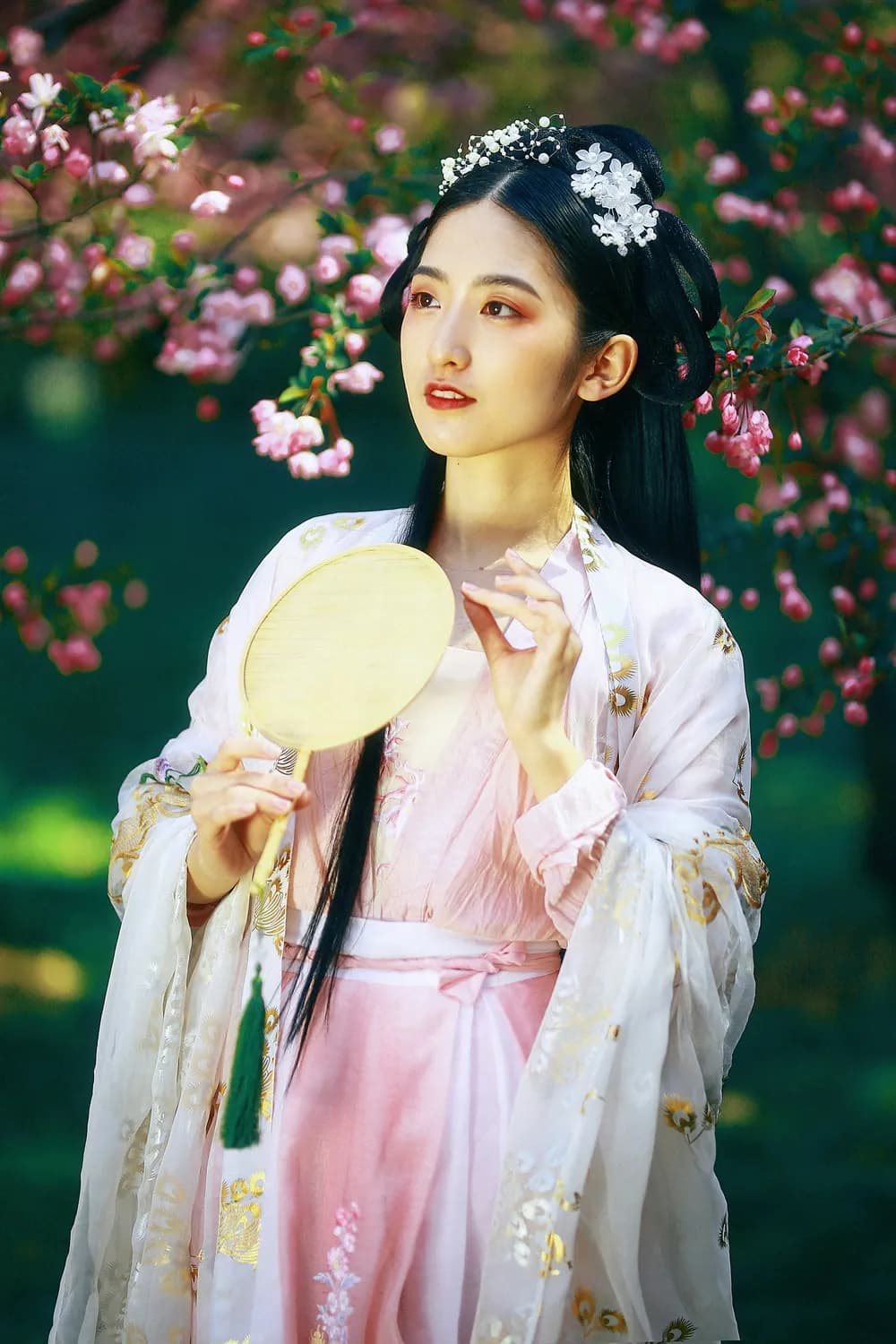 黄梅戏《天仙配》：一段跨越千年的浪漫传奇