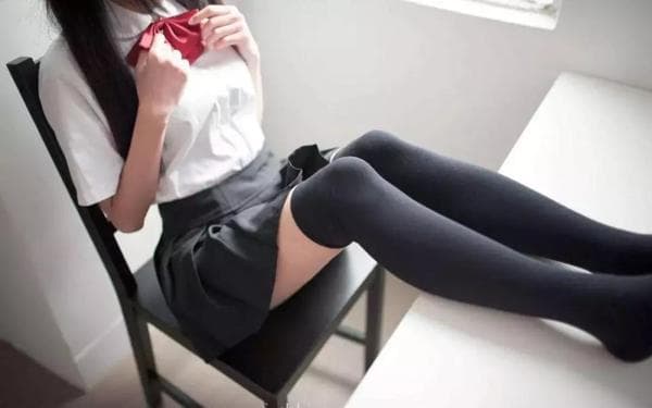 搞对象新聊法秘籍：话题匮乏时的聊天妙招！让你的感情更亲密