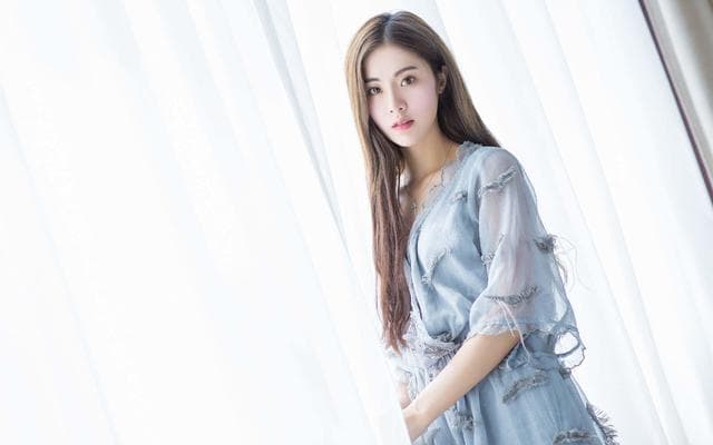 同学结婚穿什么衣服参加婚礼