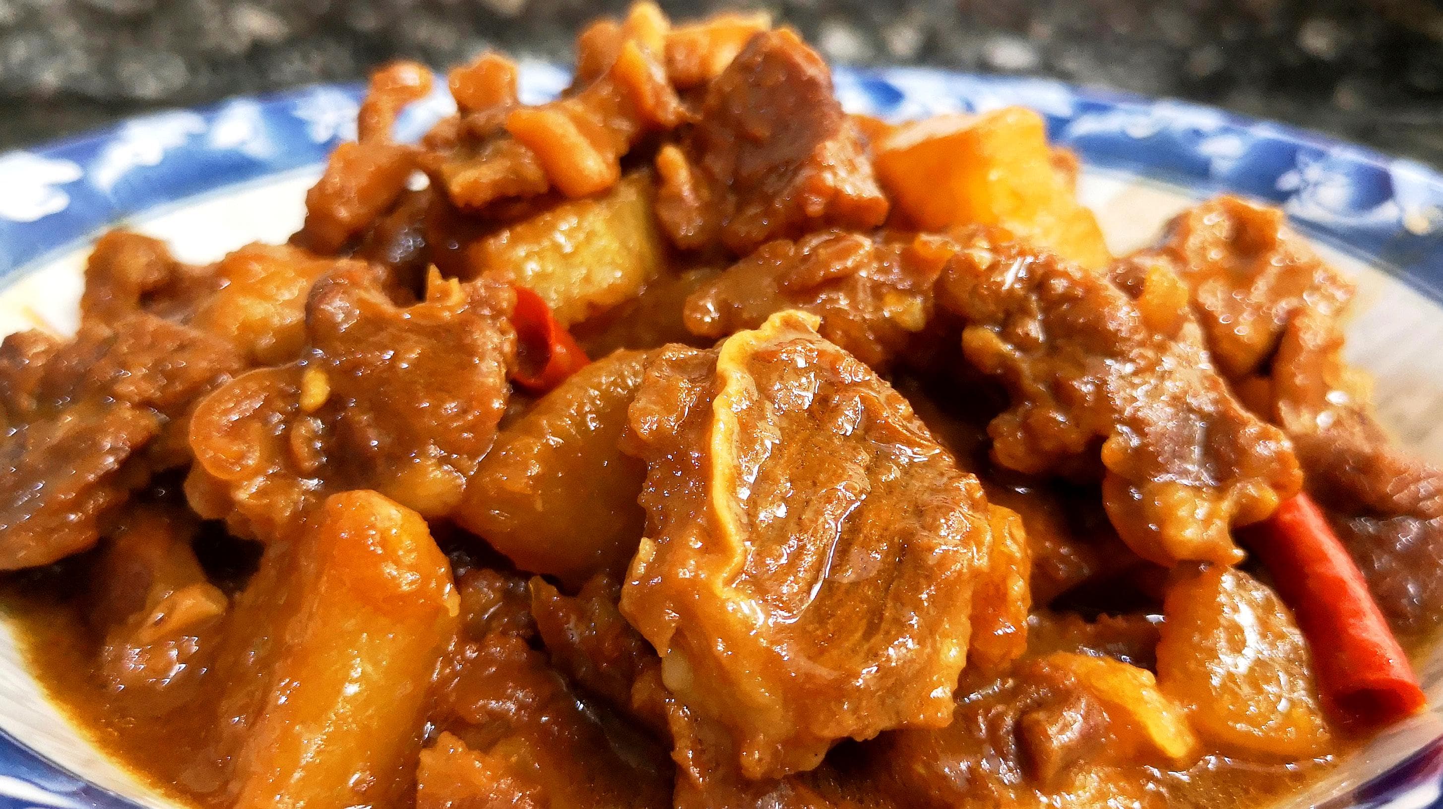 牛腩可以炒着吃吗？从食材特性到烹饪技巧的全面解析
