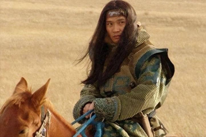 古代这一民族，与汉族同源，曾经称霸中原，如今只剩不到两万人