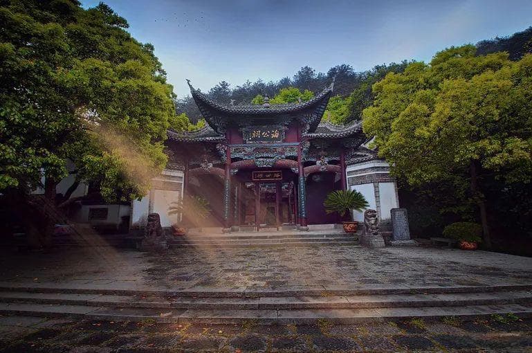 URL 设计规范详解：从基础概念到实际应用