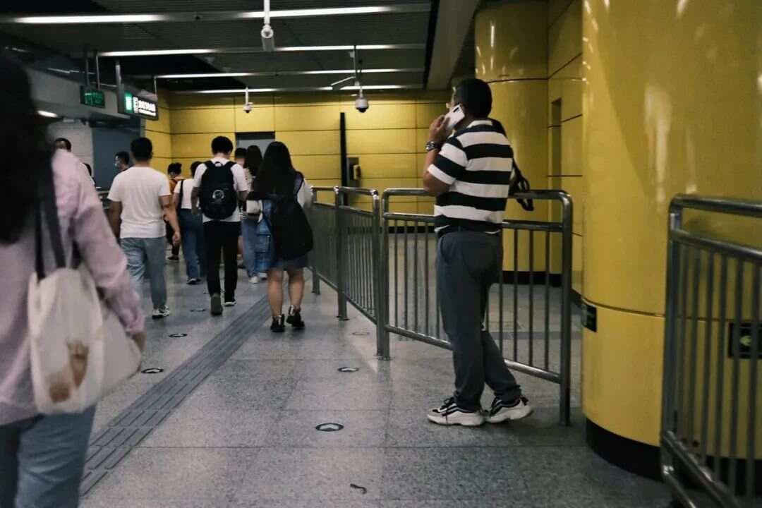 地铁换乘的路为什么不能短一点