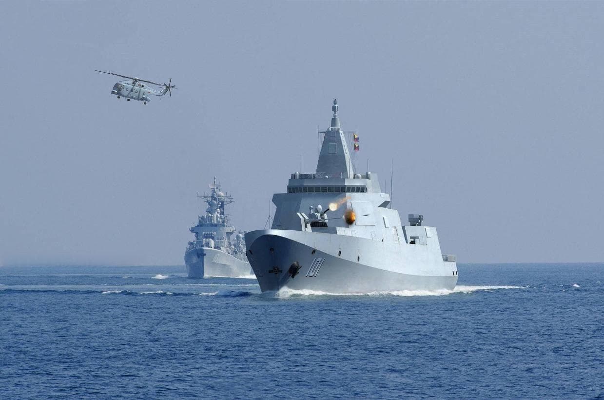 055型驱逐舰主炮解析：火力堪比重炮营，反舰防空两样通吃