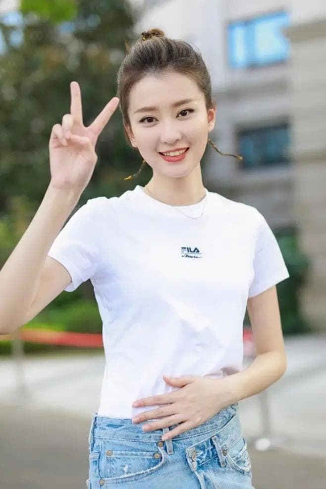 佤族婚俗：串姑娘、送聘礼，三天三礼成婚