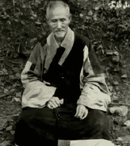 弘一法师：从文学奇才到佛教高僧的传奇人生