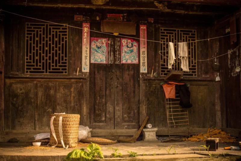 窗户打什么胶，选择与施工全攻略