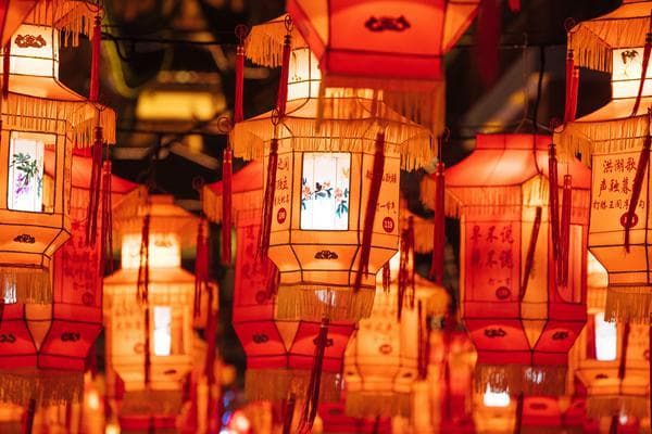 为什么需要在法定节假日安排补班？