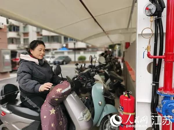 南通崇川区：多措并举破解电动车社区消防难题
