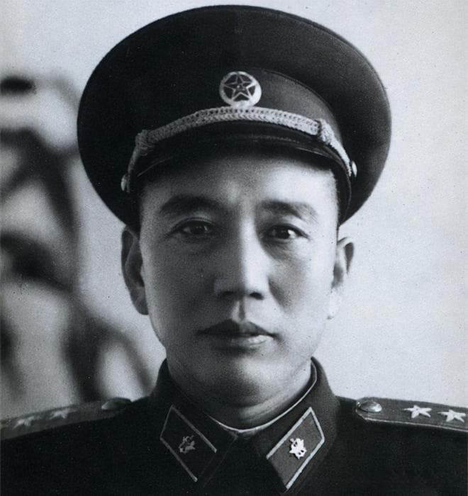 上将王震：开垦南泥湾，率军南下打胜三百场战斗，一生拥护毛主席