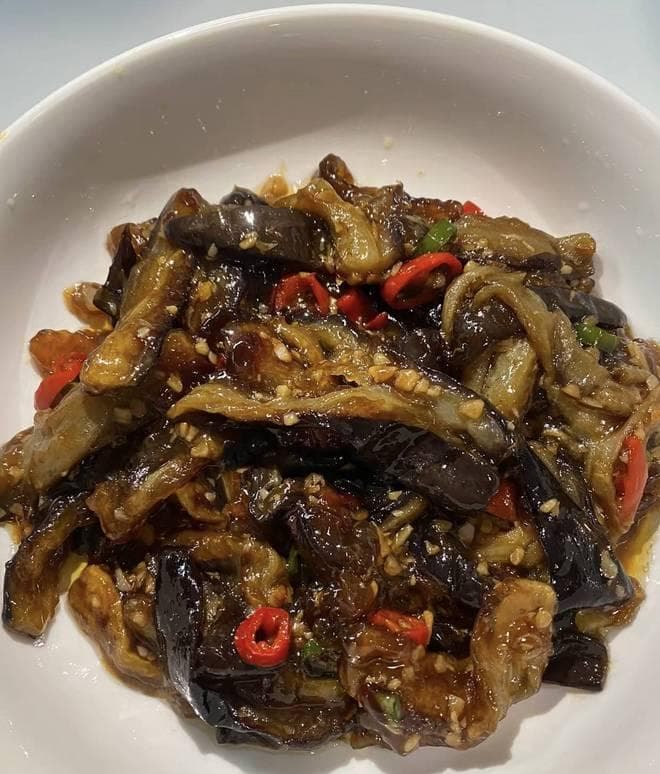 家常美味鱼香茄子——一盘色香味俱全的经典川菜