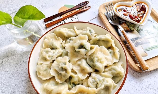 素三鲜水饺的制作方法（做一份健康美味的素三鲜水饺）