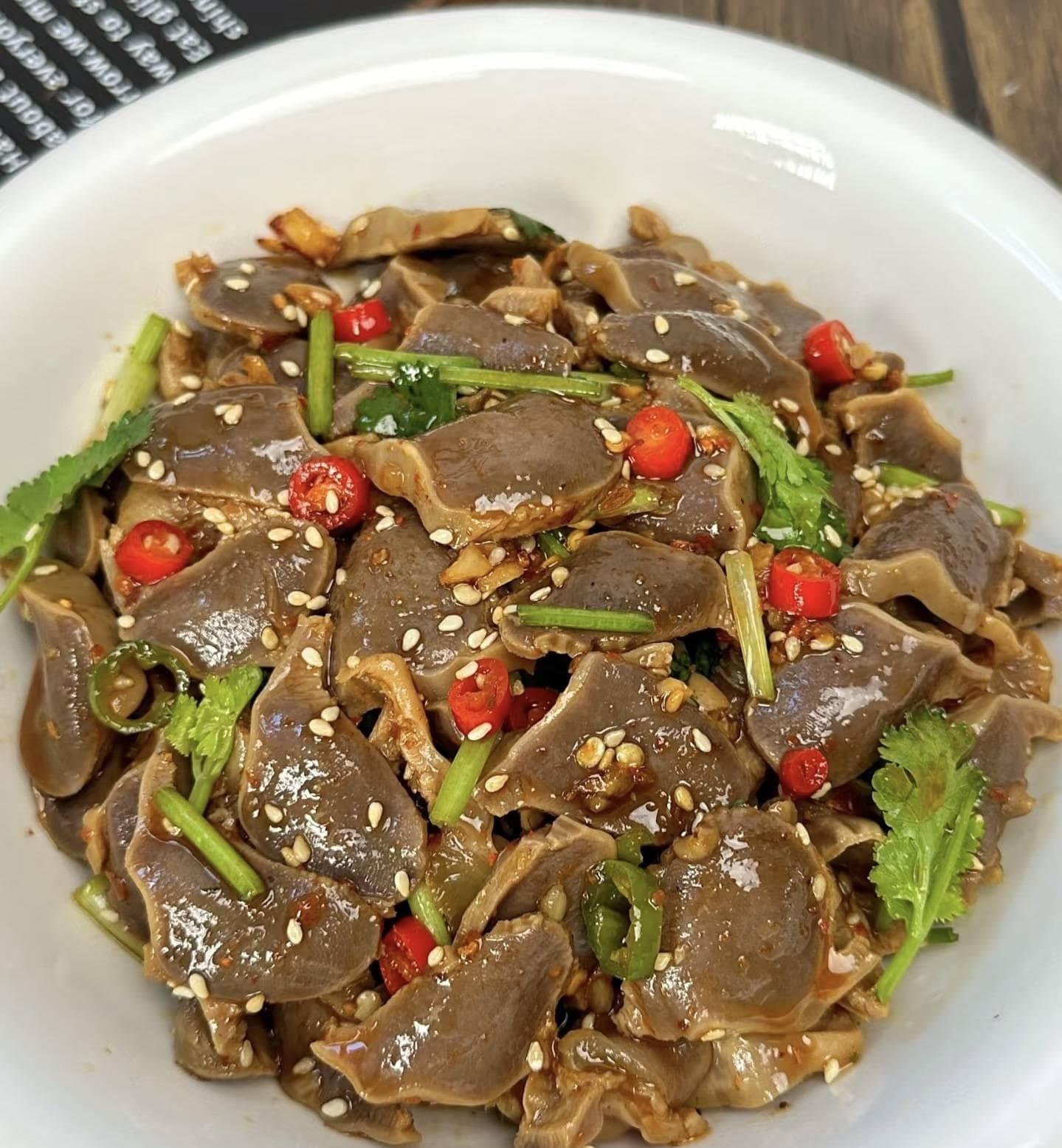 下酒菜必备：家常版凉拌鸡胗，轻松get爽脆美味