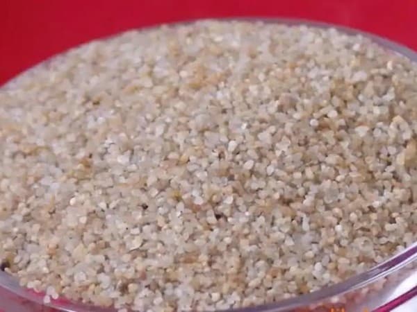 石英板材砂在太阳能行业中的应用前景如何？