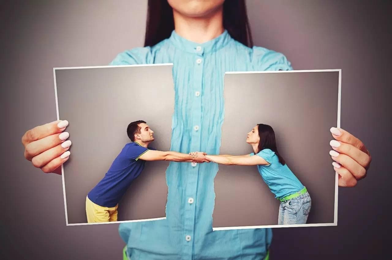 夫妻离婚析产协议书范本