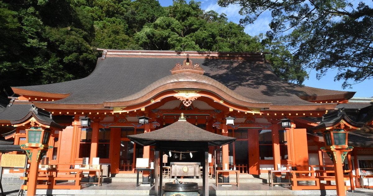 和歌山那智山：熊野古道上的神圣之地