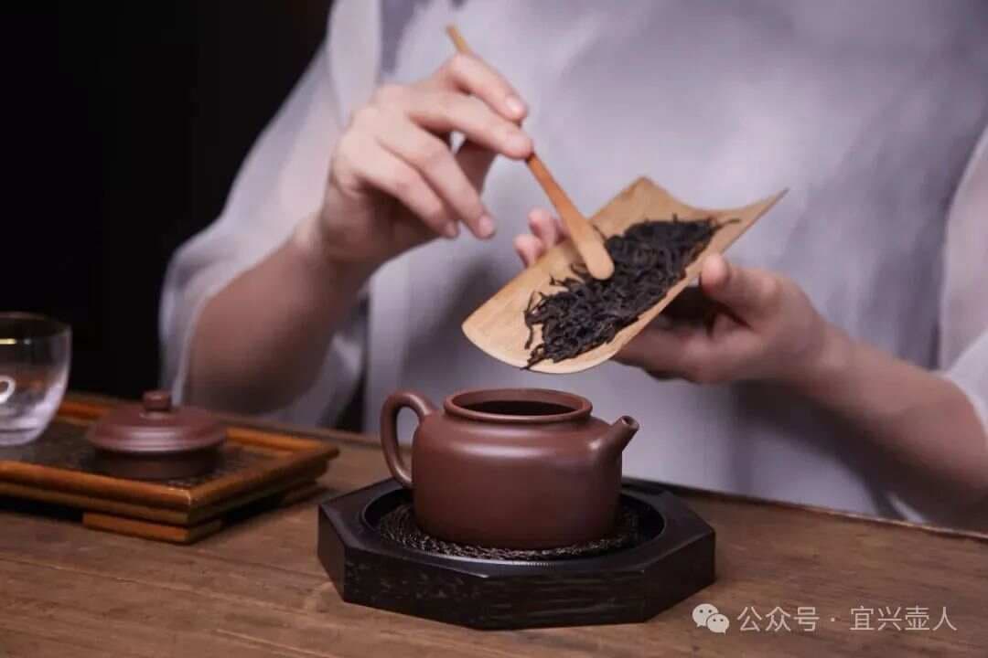 紫砂壶怎么养不会破坏包浆？这几个技巧一定要牢记！