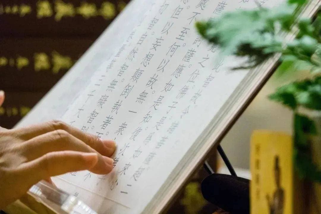 佛教道场为何称为“寺院”？