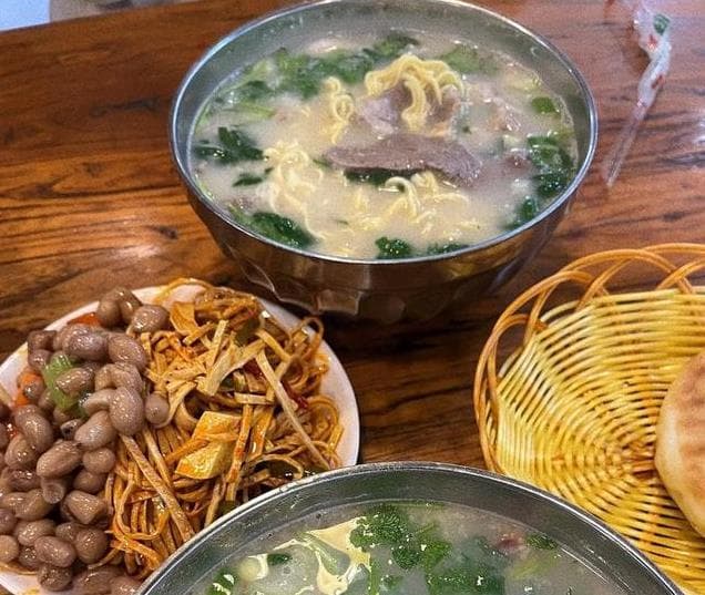 三门峡美食探秘：从羊肉汤到烧烤夜市，舌尖上的绝佳体验！