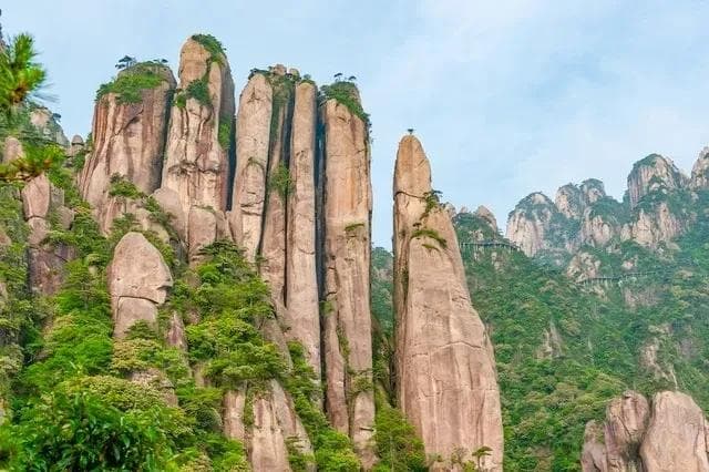 江西三清山：道教名山的自然与人文之美