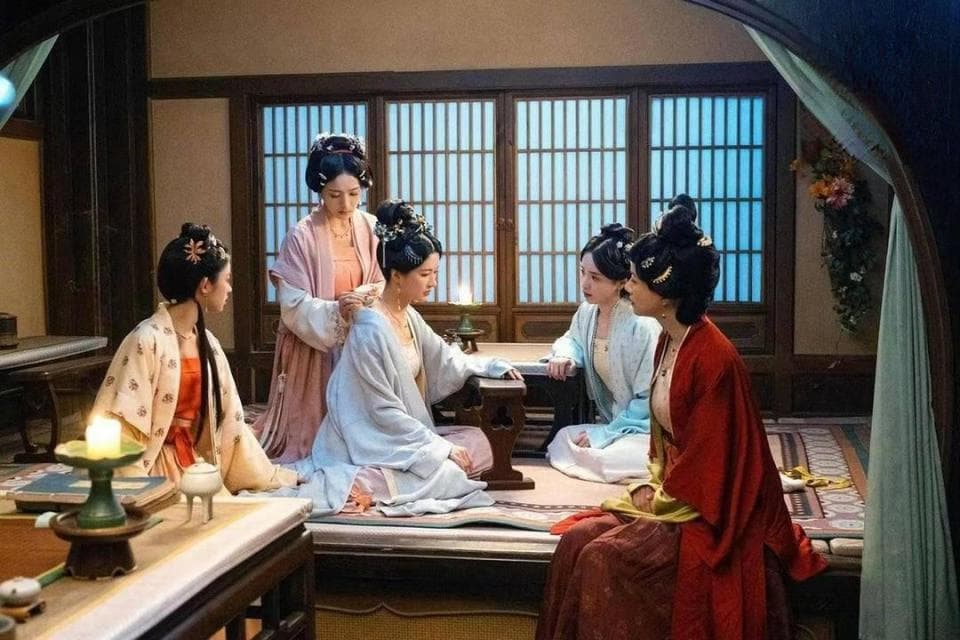 《五福临门》剧中婚服，为何有红有绿？