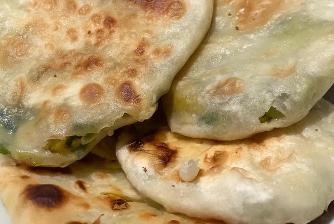 韭菜鸡蛋饼制作全攻略：从历史渊源到烹饪技巧详解