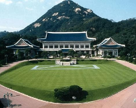 韩国青瓦台的前世今生：一座青瓦台，半部韩国史