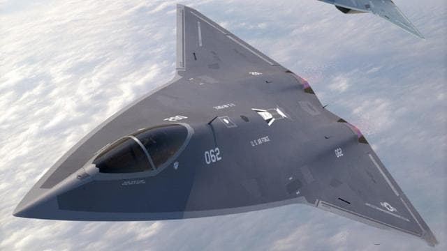 中美六代机对比：NGAD暂停之际，中国J-36横空出世