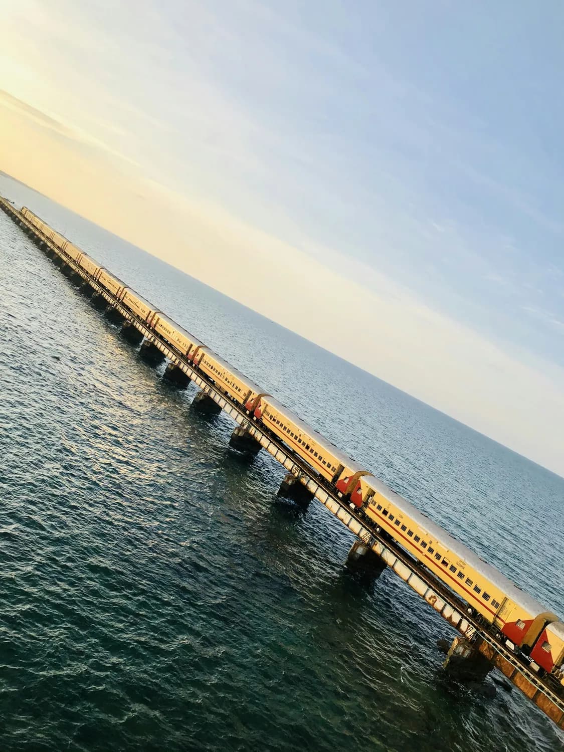 葫芦岛市：工业强市与沿海开放的新篇章