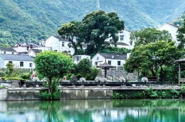 舟山风情：海岛韵味，探索海洋文化的魅力