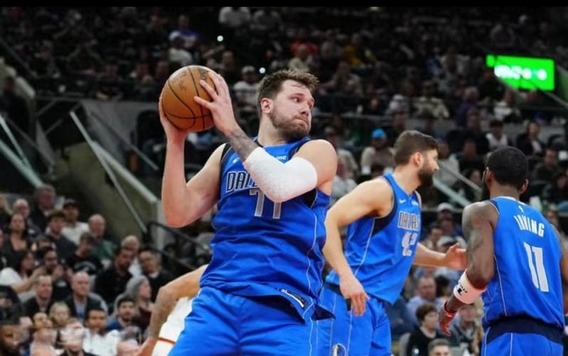 NBA独行侠：球队历史、球星风采与未来展望