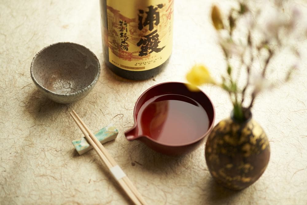 古人为什么喜欢温酒饮用？从健康到文化的多重解读