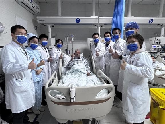 南华医院：多学科协作与优质护理，成功救治病因复杂危重症患者