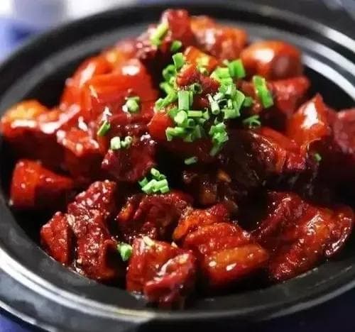 红焖肉家常做法步骤窍门（客家特色红焖肉）