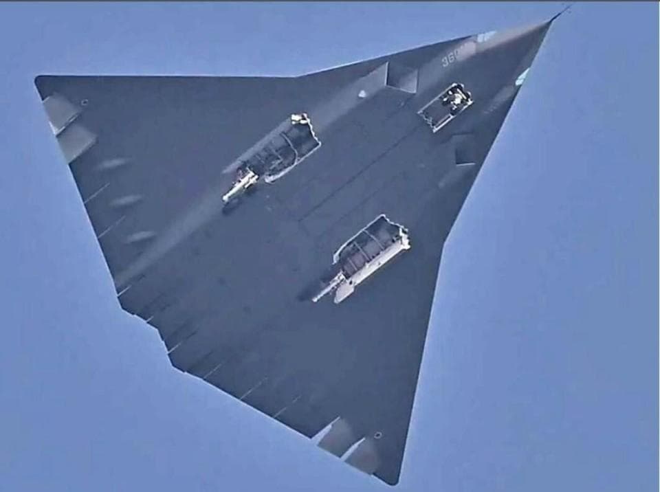 中国空军副司令谈六代机：颠覆性技术将改变战争形态