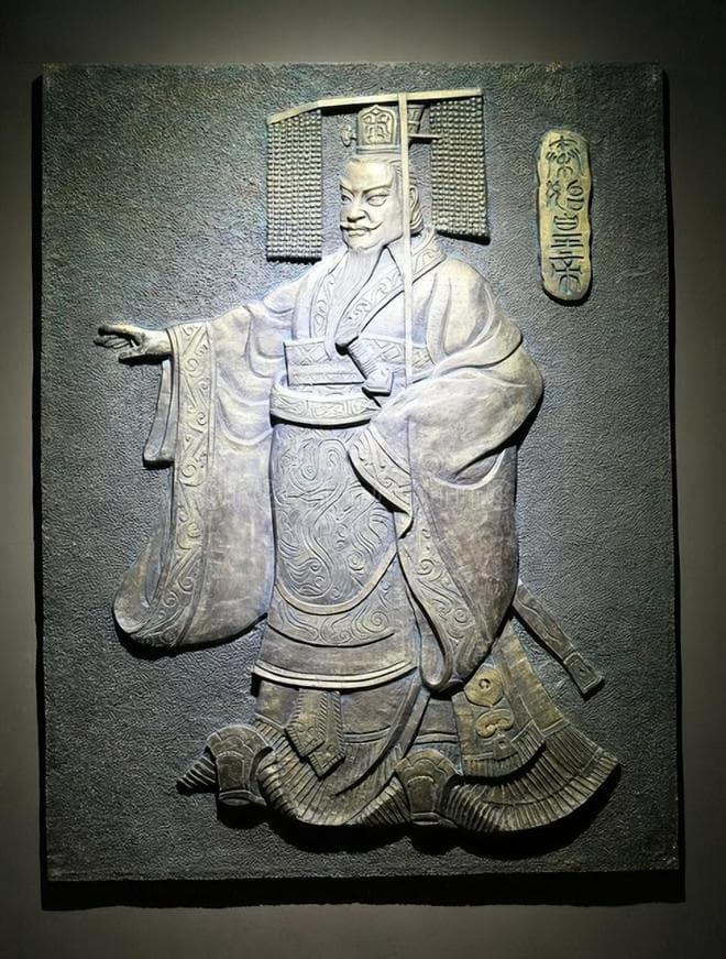 你知道秦始皇为什么用“朕”吗？揭秘历史背后的真相！