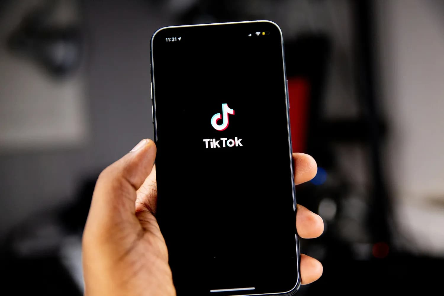 特朗普拟暂缓TikTok禁令，马斯克收购存可能