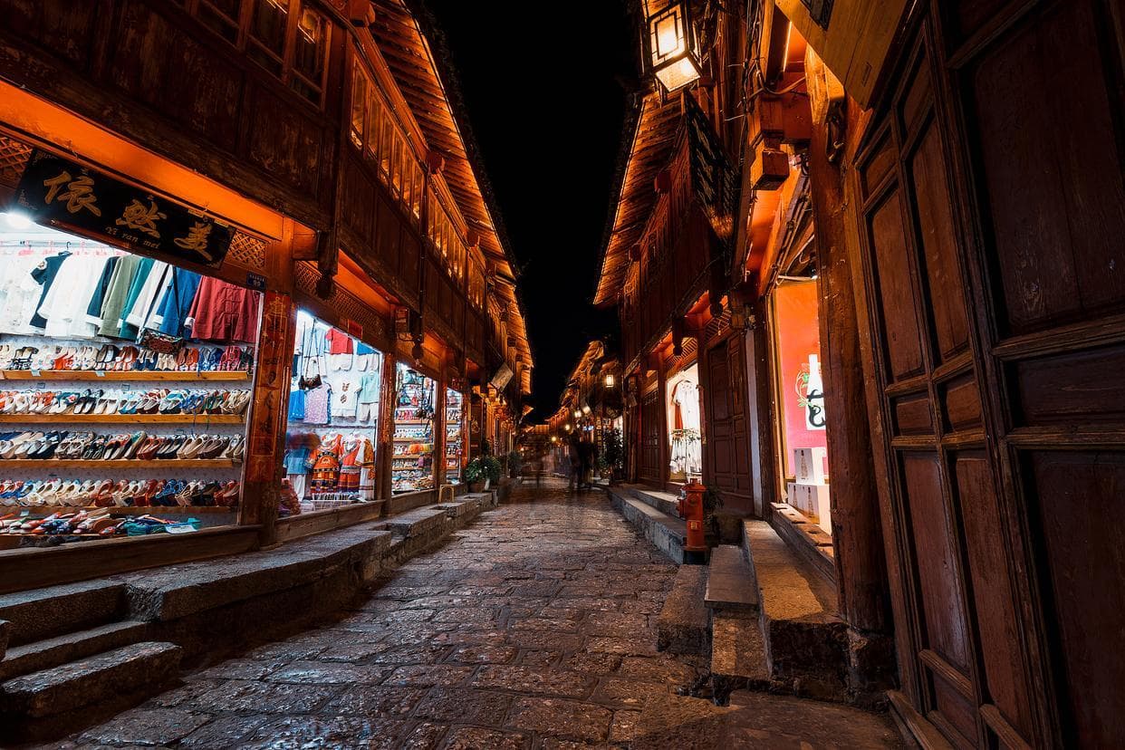 没有城墙的古城，独具古镇特色的旅游景点，丽江古城