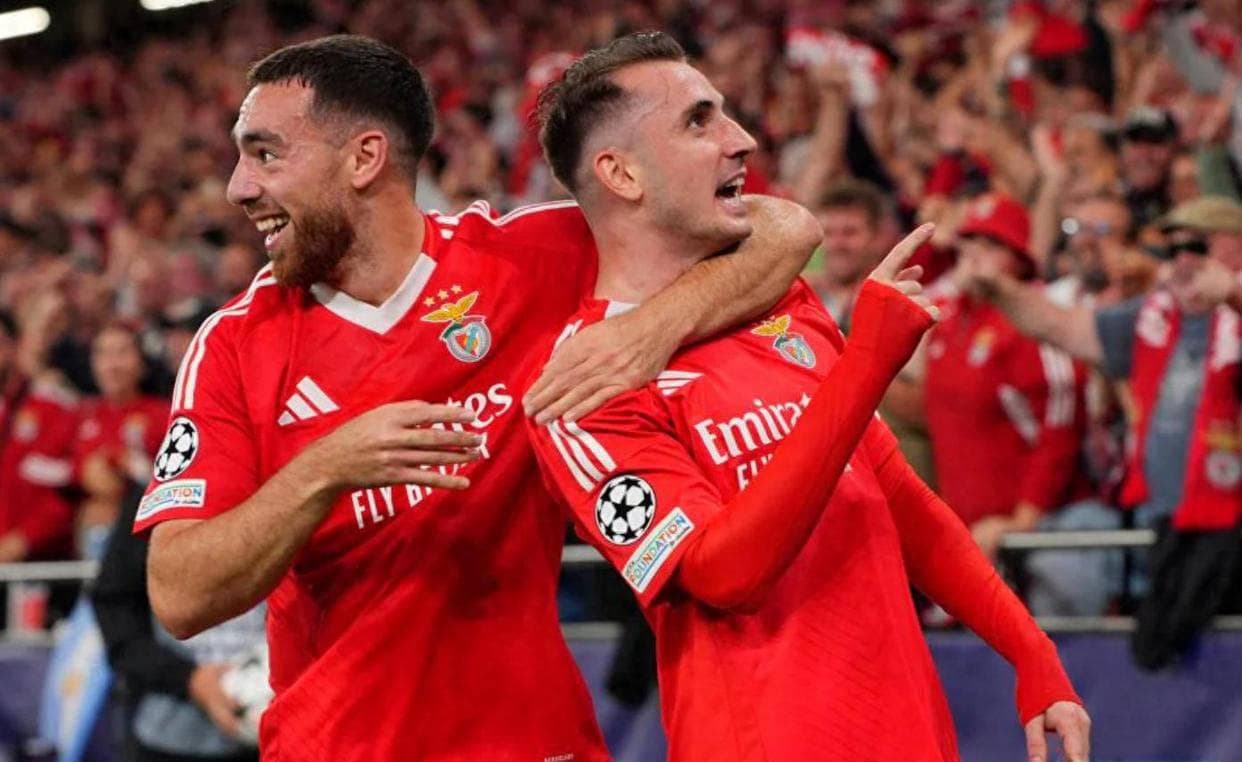 绝境亮剑！巴萨1-0本菲卡，拉菲尼亚闪耀全场，欧冠八强近在咫尺