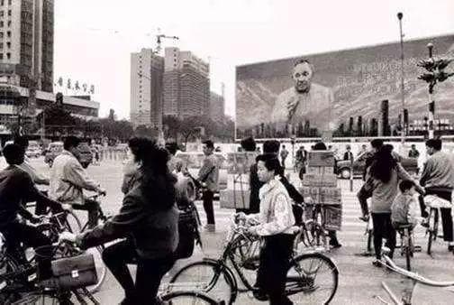 为什么所有的经济特区中深圳最成功？
