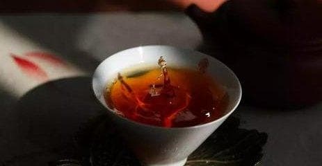 普洱茶的苦味成分解析及其口感影响因素