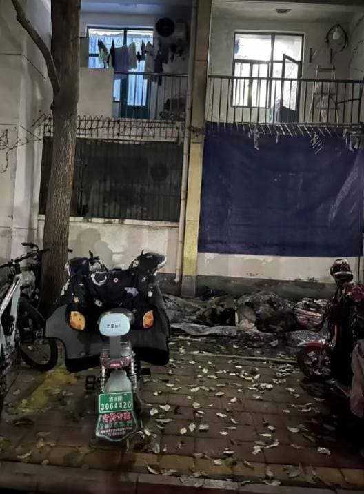 齐鲁工业大学宿舍火灾引热议：宿管员逃跑？闸机刷脸延误逃生？