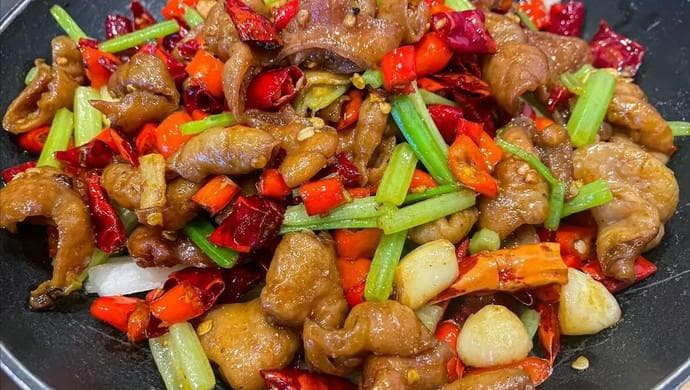 辣椒炒肥肠